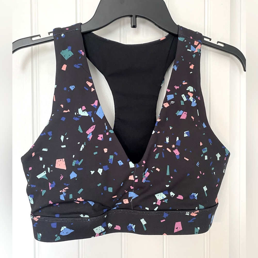 Fabletics sports bra size large - like new